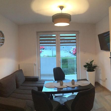 Апартаменти Apartament Happy View Єленя-Ґура Екстер'єр фото
