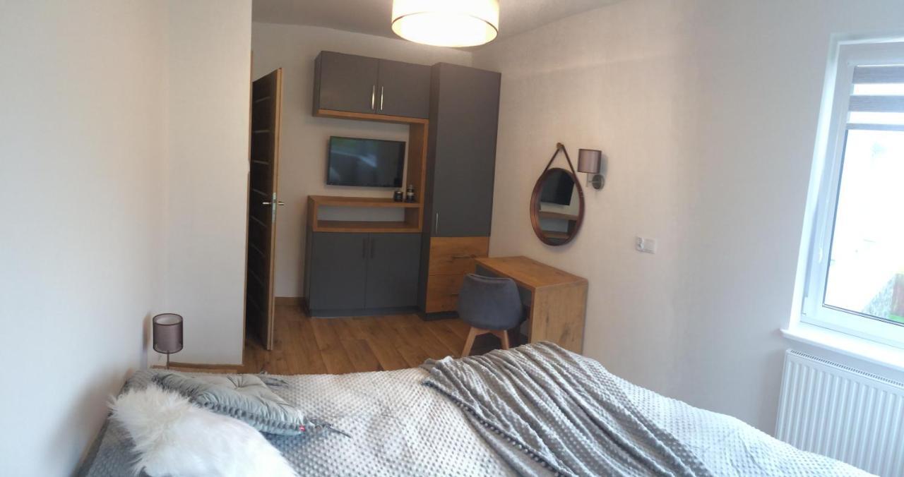 Апартаменти Apartament Happy View Єленя-Ґура Екстер'єр фото